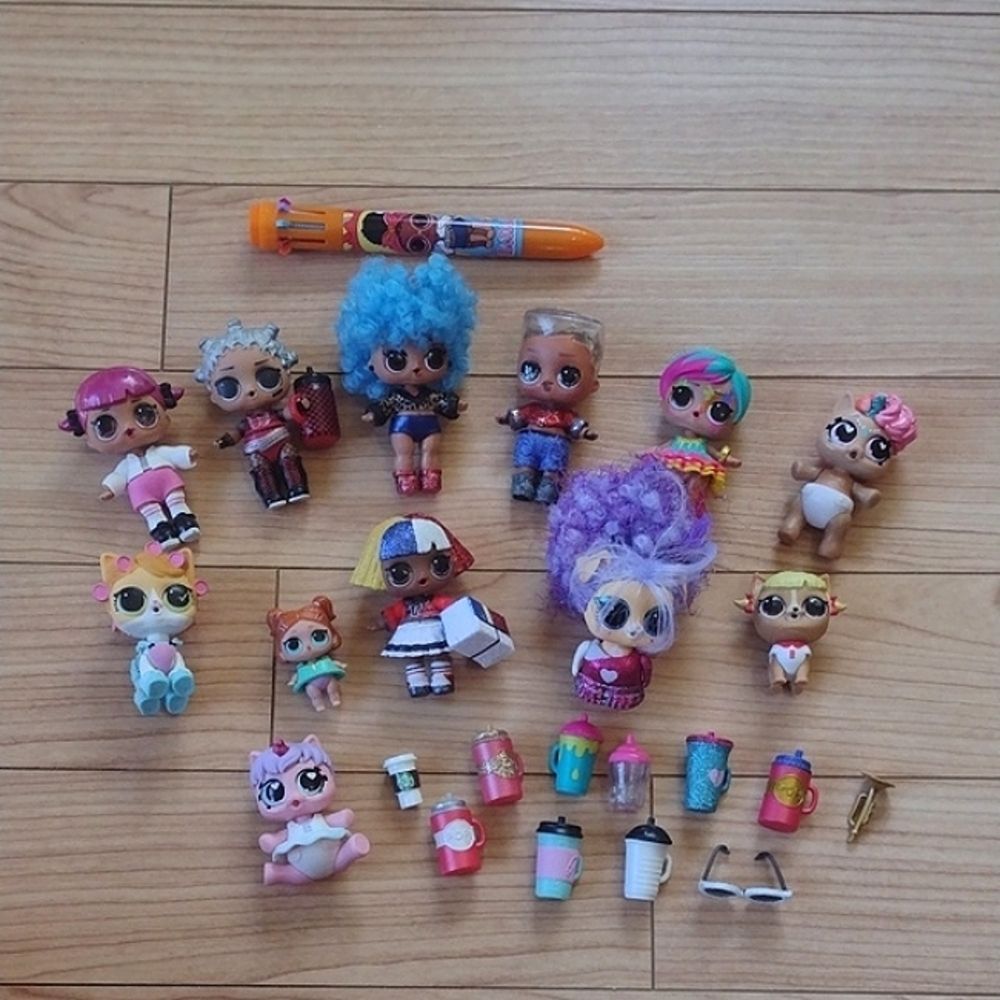 LOL Surprise! Doll Mini Figures Lot 24 pieces